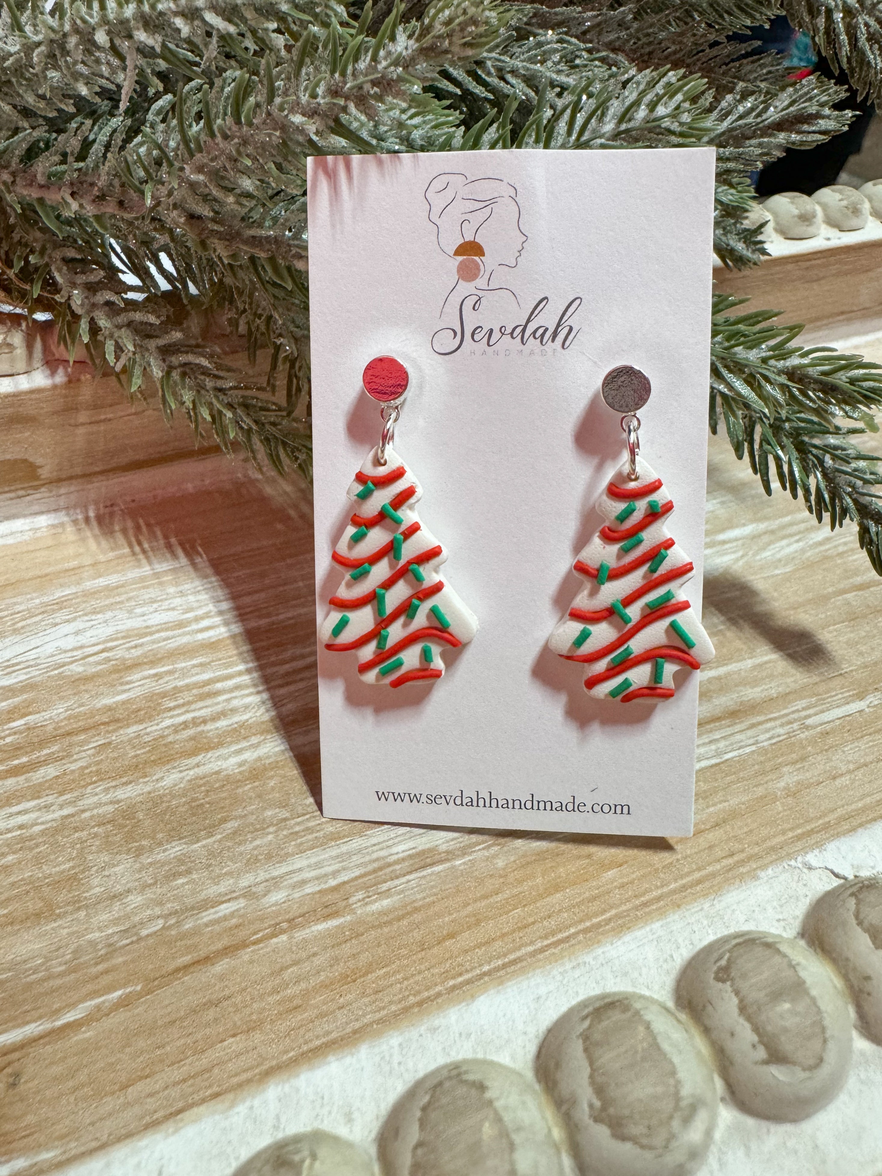 Christmas cake dangles