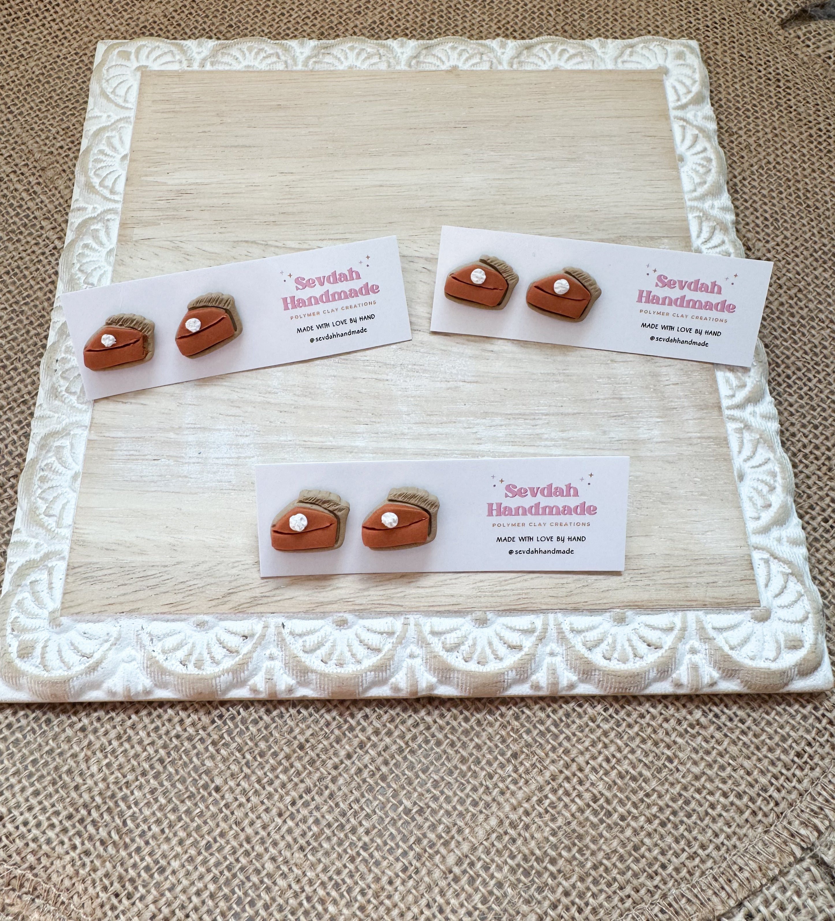 Pumpkin pie studs