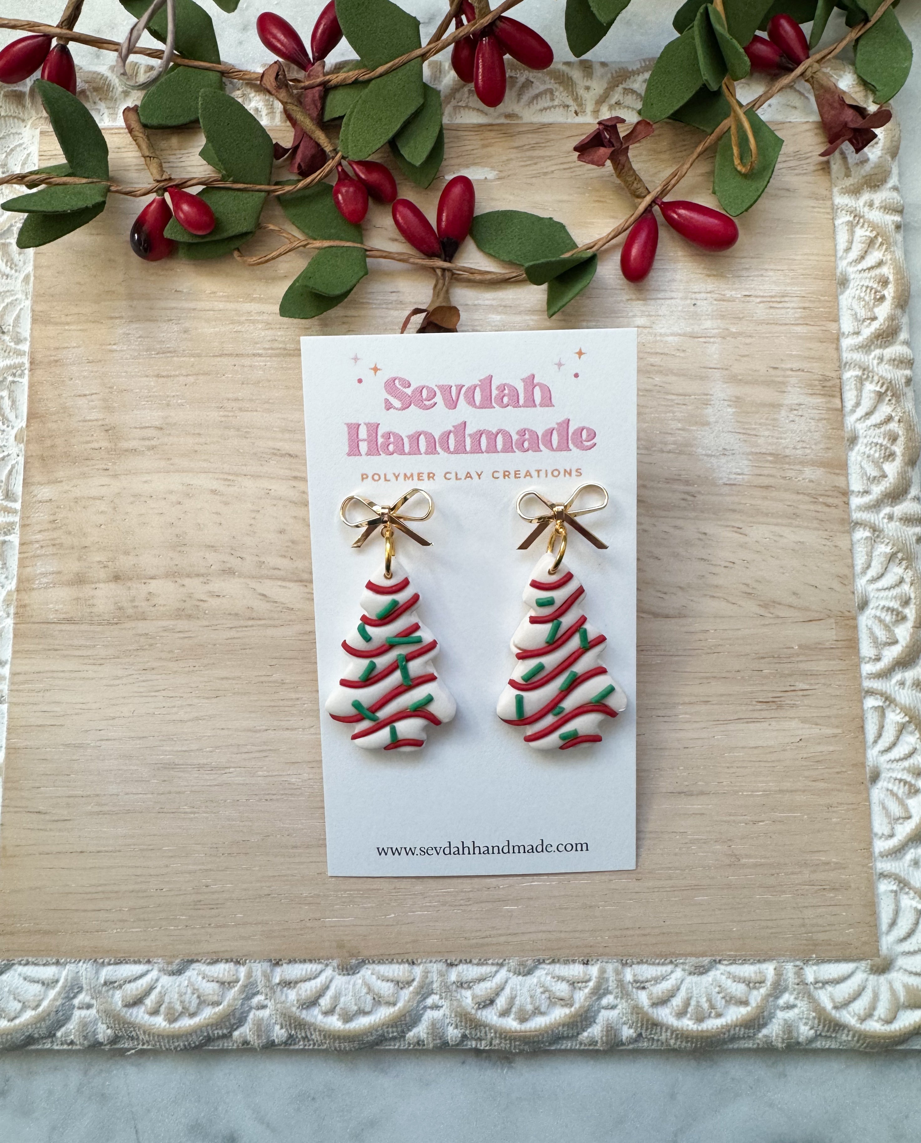 Christmas cake dangles