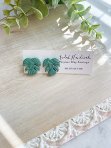 Monstera leaf studs